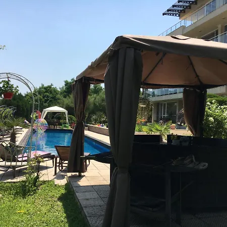 Апартамент сий дрийм под наем *