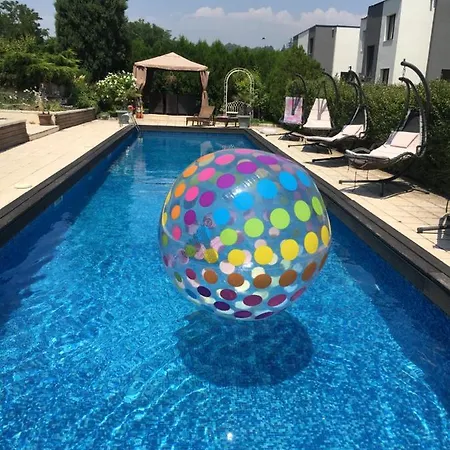 сий дрийм под наем