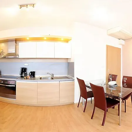 сий дрийм под наем